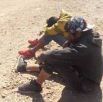 Los niños que se vistieron de héroes en Morillo: “Todos los días fumigan los autos que llegan”