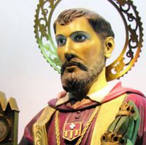 VIDEO | Con la gente en sus casas, sacaron en procesi&oacute;n a San Ram&oacute;n Nonato por el Barrio Ciudad Valdivia