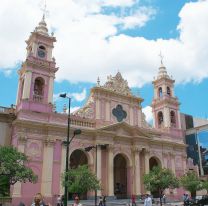 A rezar en casa: finalmente cerrar&iacute;an la Catedral de Salta