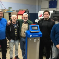 Cre&oacute; un respirador de bajo costo que ya se fabrica en serie y est&aacute; listo para salvar vidas