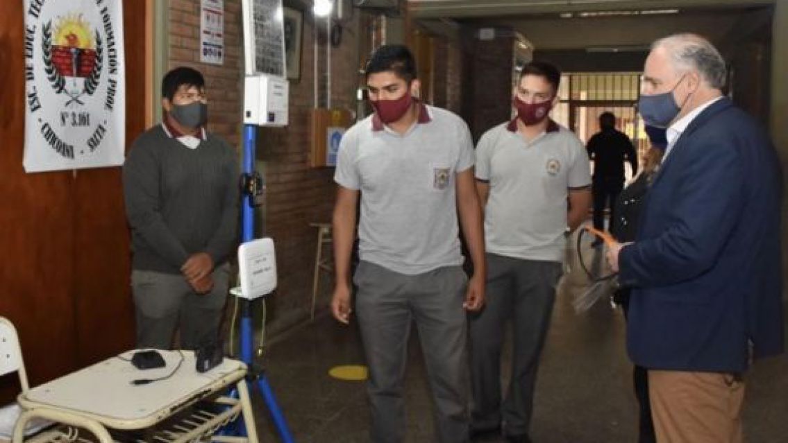 Alumnos salteños crearon un sistema para ayudar a evitar el abandono escolar