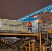 Salieron rumbo a Argentina las primeras 300 mil dosis de la vacuna rusa