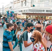 Naci&oacute;n eval&uacute;a aplicar un “toque de queda sanitario” en el pa&iacute;s por el incremento de casos