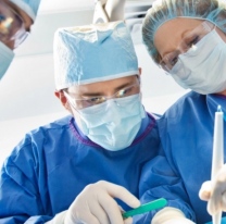Médicos argentinos operaron con éxito el corazón de un feto de 32 semanas
