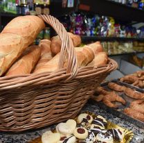Panadería salteña regala su mercadería a los más necesitados
