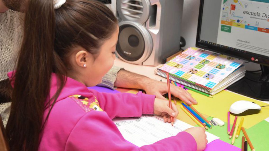 Ayuda Escolar Anual, SUAF y AUH: quiénes cobran hasta $21.200 en marzo y cómo inscribirse