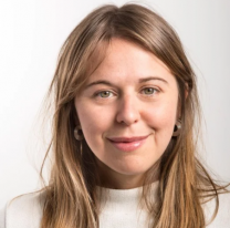 Tiene 31 a&ntilde;os, cre&oacute; un software para detectar el c&aacute;ncer de mama y la premiaron en Estados Unidos