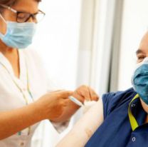 La aplicaci&oacute;n de la segunda dosis de la vacuna contra COVID-19 se diferir&aacute; por tres meses