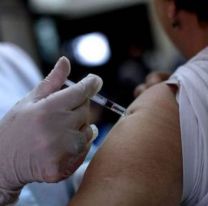 Vacunan contra COVID-19 a personas con obesidad y enfermedades respiratorias