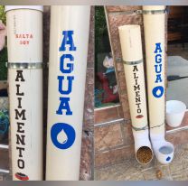 Emprendedores salteños instalaron un dispenser de agua y alimentos para animales callejeros