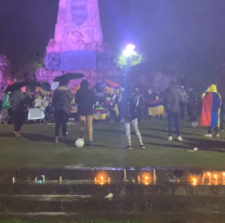 Colombianos residentes en Salta coparon el monumento a G&uuml;emes