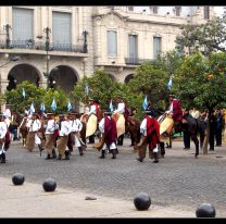 El desfile de G&uuml;emes no se har&iacute;a ?s&oacute;lo si Salta vuelve a fase 1?