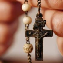 Hoy a las 18, la comunidad católica de todo el mundo rezará el Santo Rosario