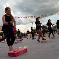Clases gratuitas de ritmos latinos, funcional, hockey, fútbol, zumba, y mucho más