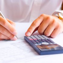 Buscan incorporar educación financiera en los programas de secundaria