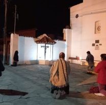 Vecinos de Campo Quijano en oraci&oacute;n por los enfermos de COVID 19