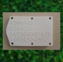 Salteño impulsa la aplicación de cartelería en braille en toda la ciudad