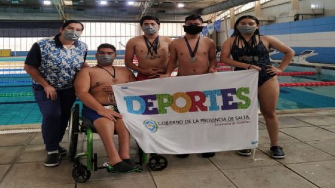 Salteños obtuvieron medallas en el abierto Argentino de Natación Adaptada