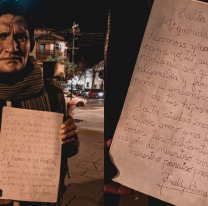 Salta: vive en la calle, est&aacute; muy enfermo y escribe poes&iacute;as para sobrevivir