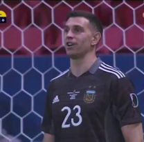 El arquero que no tenía plata para los botines: la historia de Emiliano Martínez