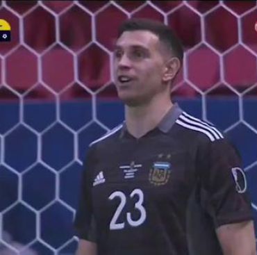 El arquero que no tenía plata para los botines: la historia de Emiliano Martínez