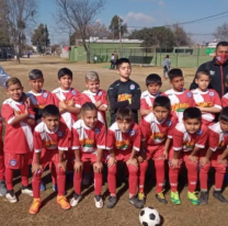Leonardo, el salte&ntilde;ito que pas&oacute; de “Cebollitas” a jugar en un importante club de Primera