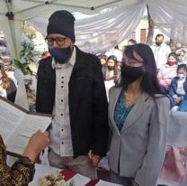 &Eacute;l tiene c&aacute;ncer, ella lo acompa&ntilde;a: La historia detr&aacute;s del casamiento que emociona a Salta