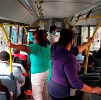 Desde hoy se eleva el capacidad de pasajeros de pie en cada colectivo