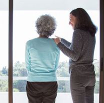 Lanzan un curso gratuito de auxiliar domiciliario para el cuidado de personas mayores