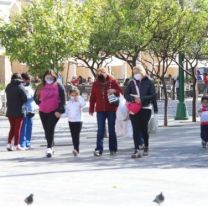 En Salta, el uso del barbijo contin&uacute;a siendo obligatorio en lugares abiertos y cerrados