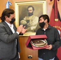 El gobernador Sáenz recibió al destacado estudiante Wichi Maximiliano Sánchez