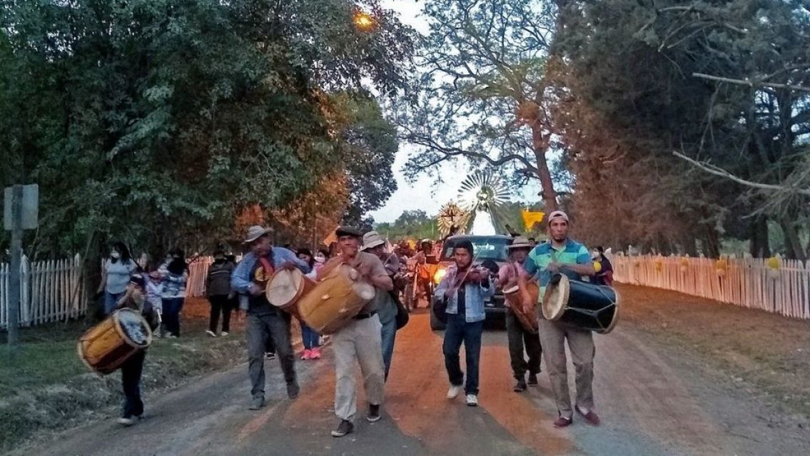 Las imágenes peregrinas del Señor y la Virgen del Milagro visitan a los salteños