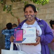 Se entregaron m&aacute;s de 700 tablets a vecinos de barrios populares