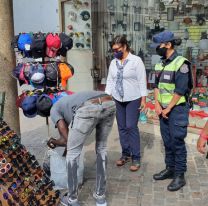 Si los manteros van al centro, les decomisarán la mercadería