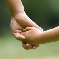 Una nena de 3 a&ntilde;os necesita una familia que le d&eacute; mucho amor y cuidados