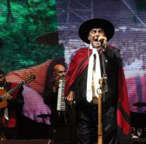 VIDEO | El Chaqueño Palavecino hizo vibrar a Jesús María con un lleno total