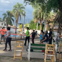 Se dictan clases gratuitas de gimnasia para adultos mayores en el natatorio Perón