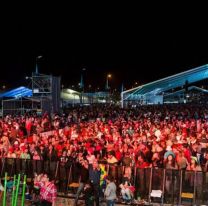 Más de 35 artistas, 8 barras, 1 escenario y mucho más en Los Tekis