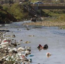 Convocan a voluntarios para limpiar el Río Arenales