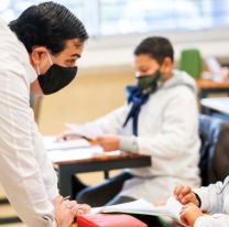 A partir del primer grado, ser&aacute; obligatorio el uso del barbijo en las escuelas y se eliminan las burbujas