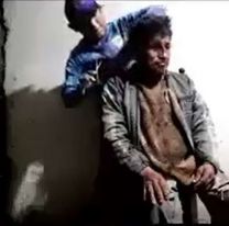 Encontró a un hombre durmiendo en la puerta de su casa, lo bañó y le cortó el pelo