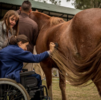 La Fundación Equinoterapia del Azul convoca a voluntarios