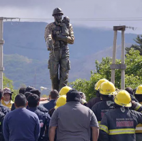 Homenajearon a los cuatro brigadistas que murieron en Guachipas