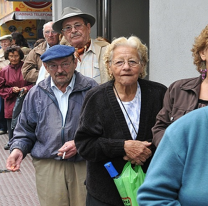 Las jubilaciones y pensiones aumentar&aacute;n 15% a partir de junio