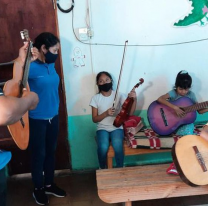 Una comisaría de Salta cuenta con una escuela infantil y enseña música para contener a sus alumnos