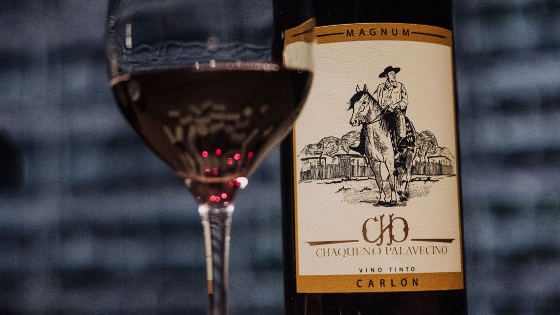 Se lanza al mercado el Vino del Chaqueño Palavecino