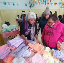 Tejiendo Solidaridad: un taller para ayudar a los más necesitados