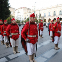 VIDEO | "Los infernales" realizan "El Cambio de Guardia de Honor" en homenaje al Gral. Güemes