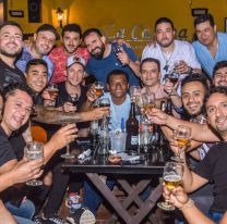 Vaca Club cumple 4 años y lo celebra con una guitarreada de lujo