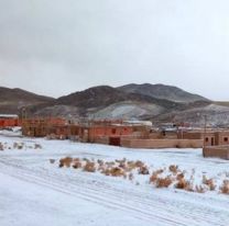 La nieve lleg&oacute; a Salta y se esperan temperaturas bajo cero esta semana